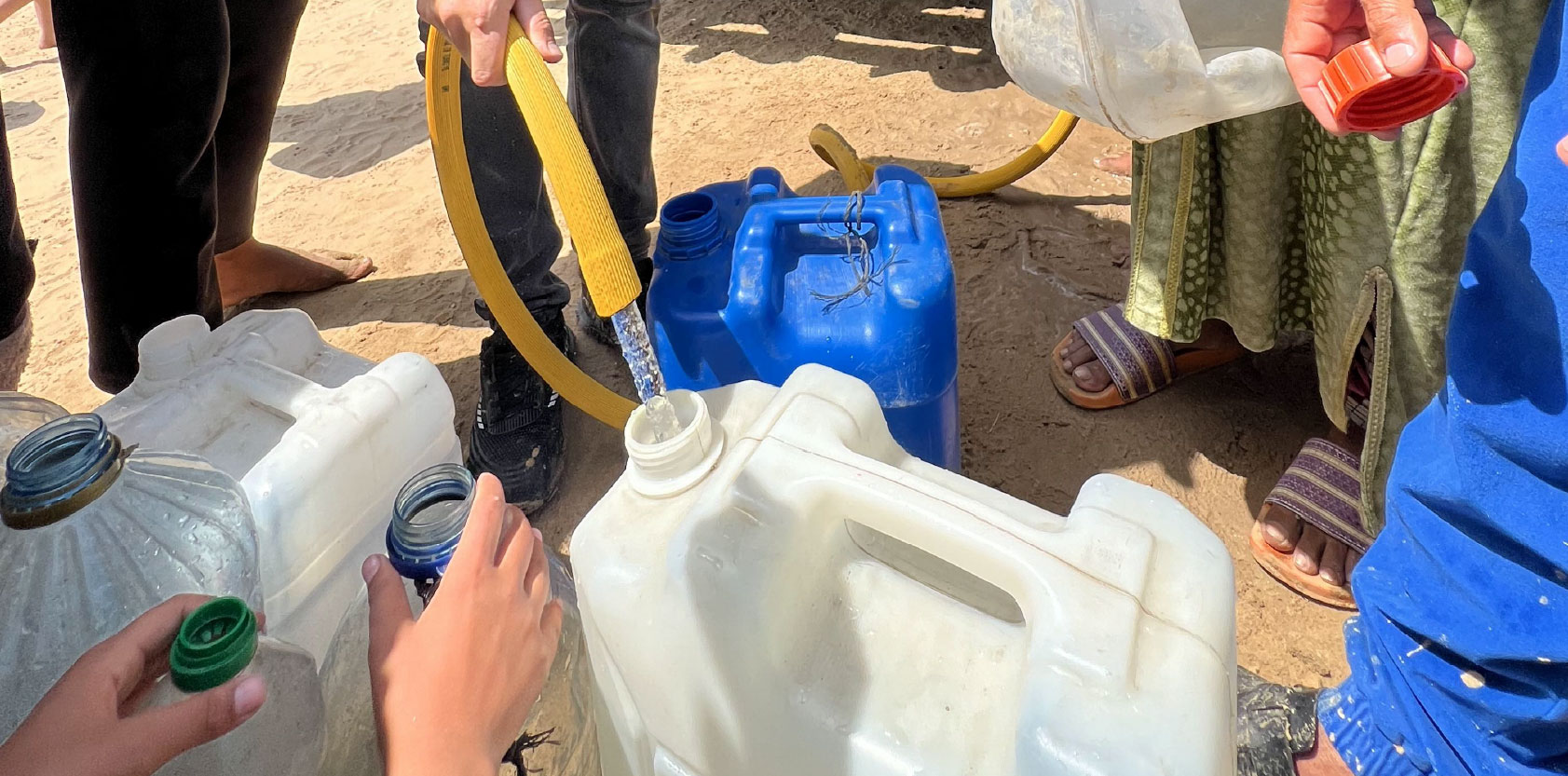 Supplying water for the fixed distribution point