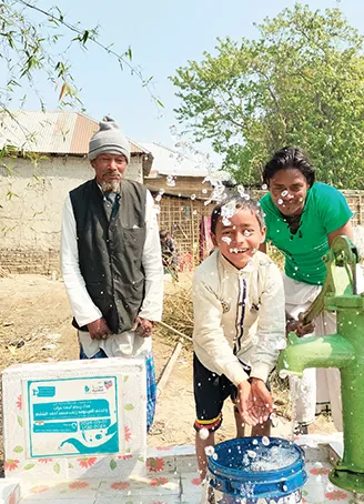 Surface Water Well- with Hydraulic Pump & Ceramic Tub
